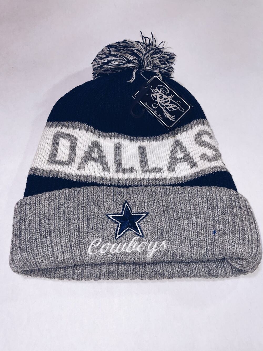NWT New York Dallas Cowboys Cuffed Knit Pom Beanie